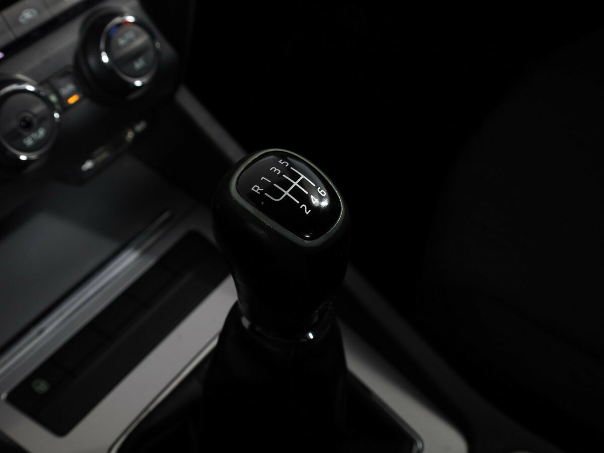 Б/У Шкода Октавия 2013 года. Фото: #16