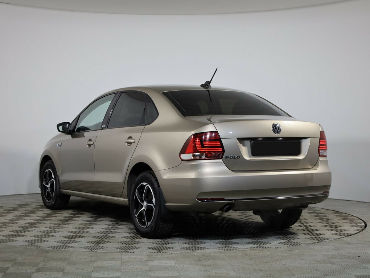 Б/У Фольксваген Поло 2017 года. Фото: #1