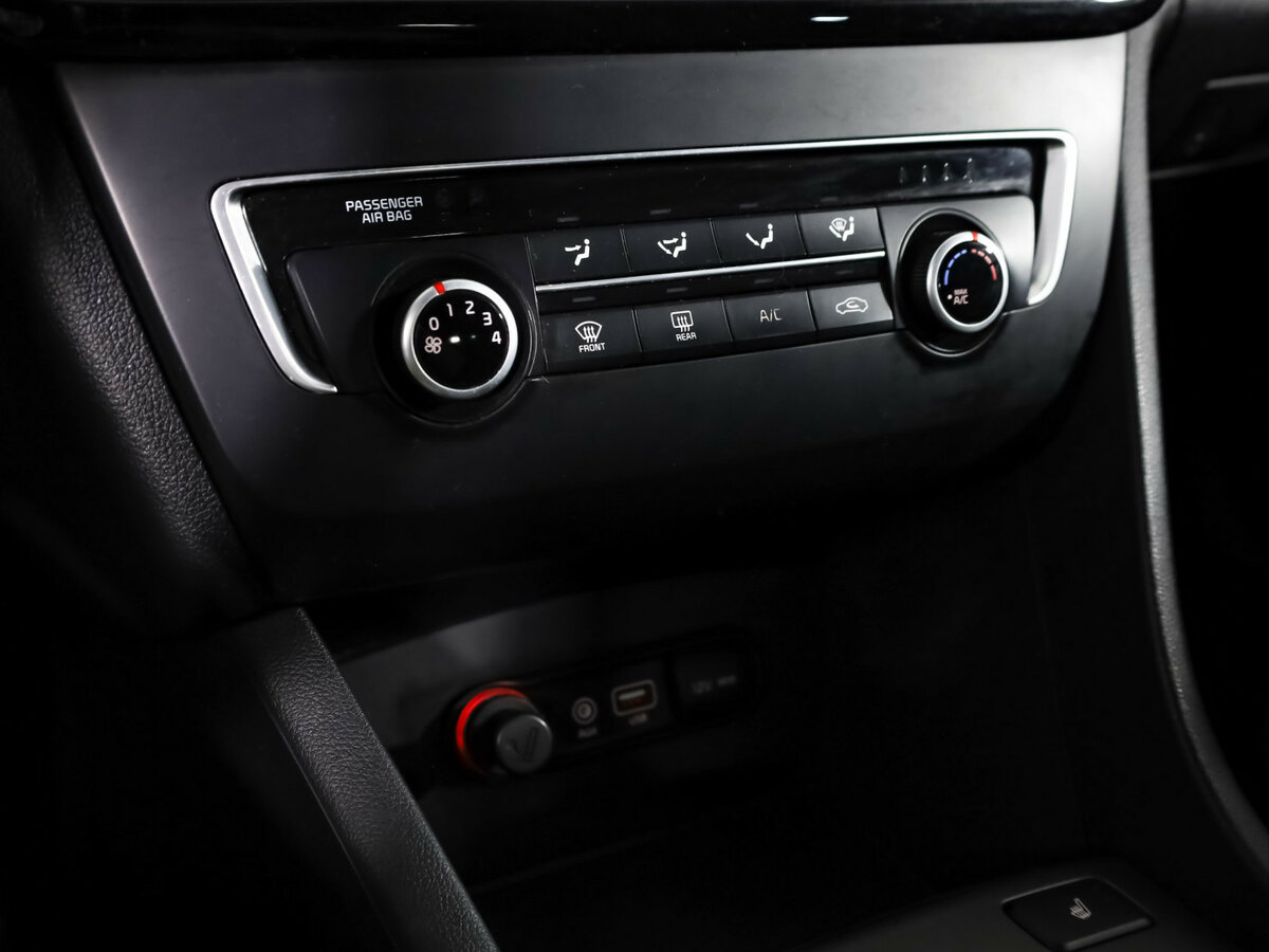 Б/У Киа Оптима 2019 года. Фото: #13