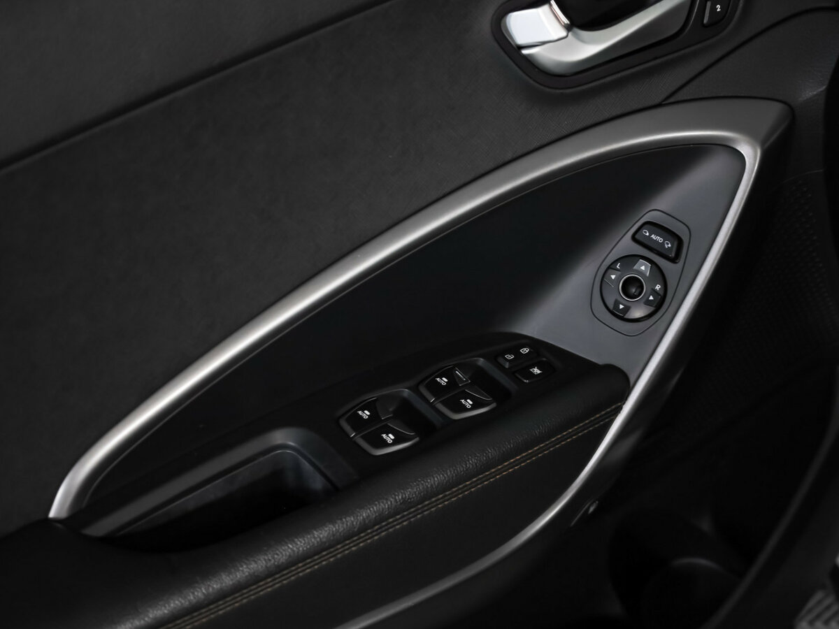 Б/У Хендай Санта Фе 2012 года. Фото: #12