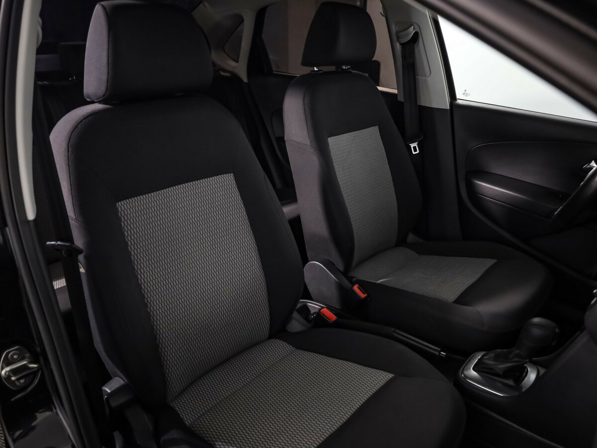 Б/У Фольксваген Поло 2013 года. Фото: #13