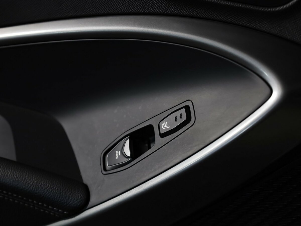 Б/У Хендай Санта Фе 2016 года. Фото: #18