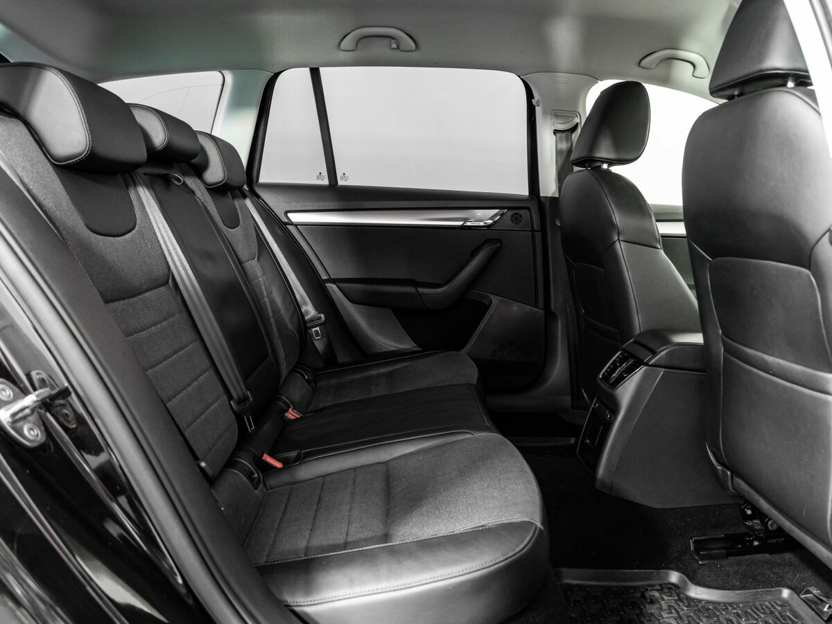 Б/У Шкода Октавия 2014 года. Фото: #12