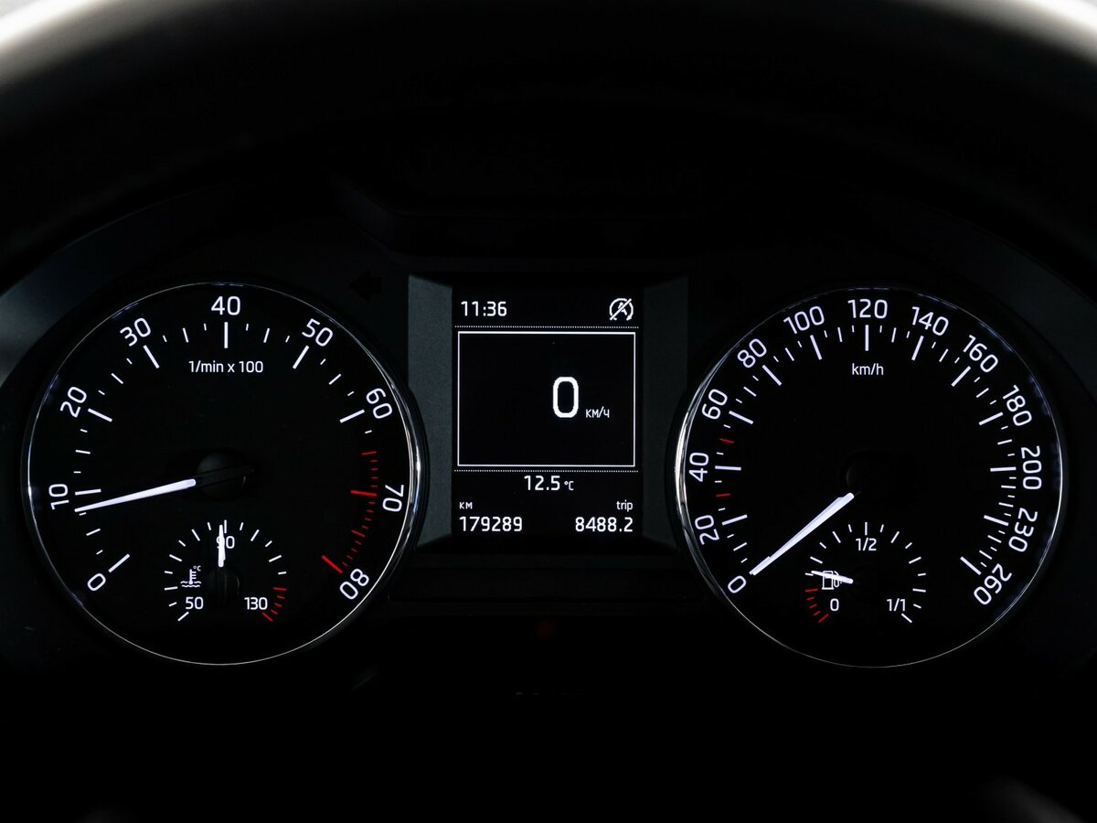 Б/У Шкода Октавия 2014 года. Фото: #19