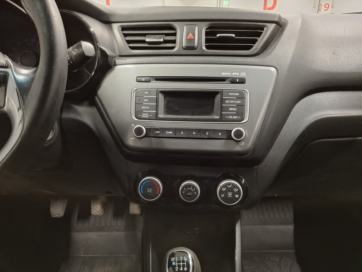 Б/У Киа Рио 2015 года. Фото: #14