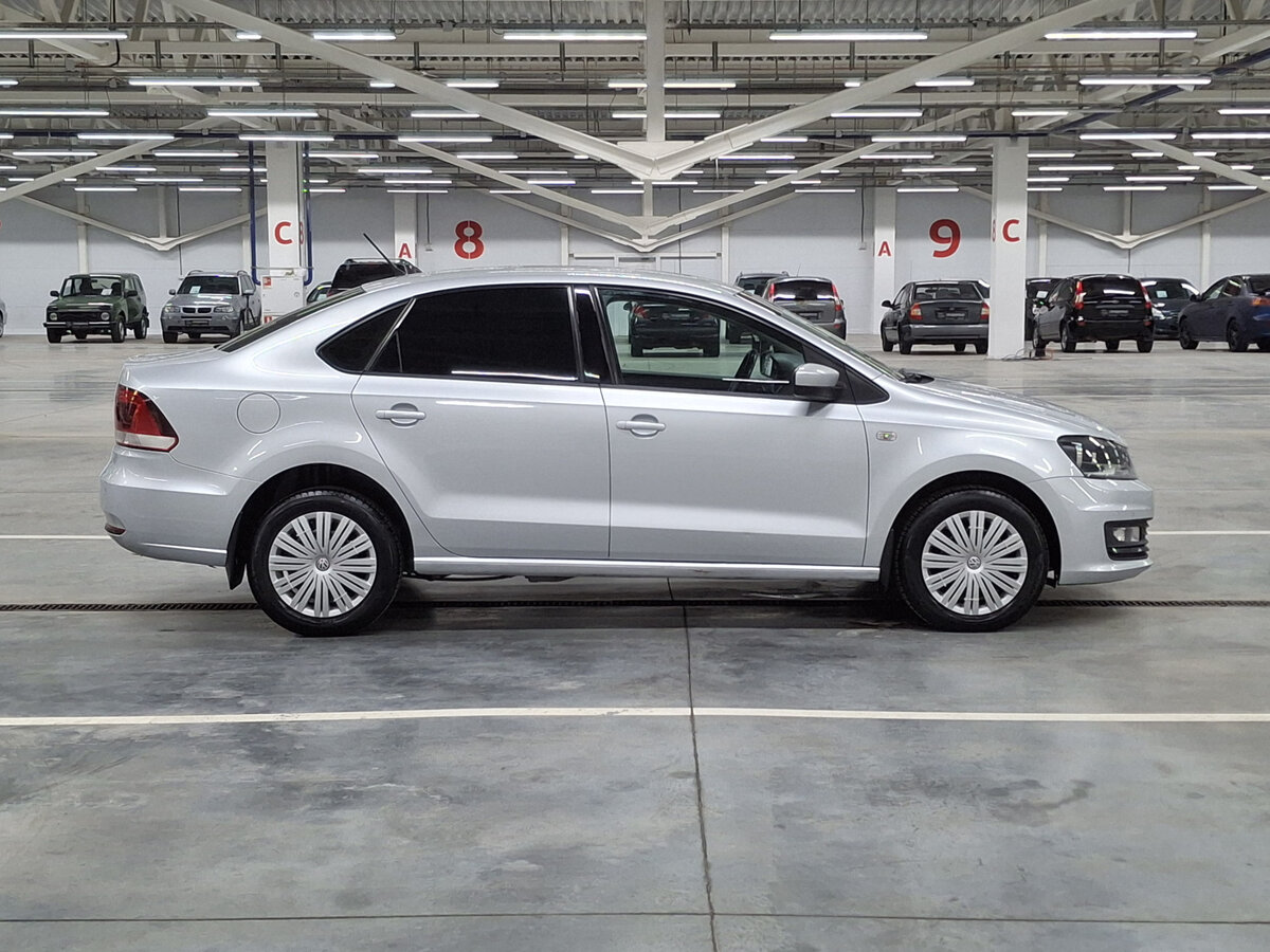 Б/У Фольксваген Поло 2016 года. Фото: #3