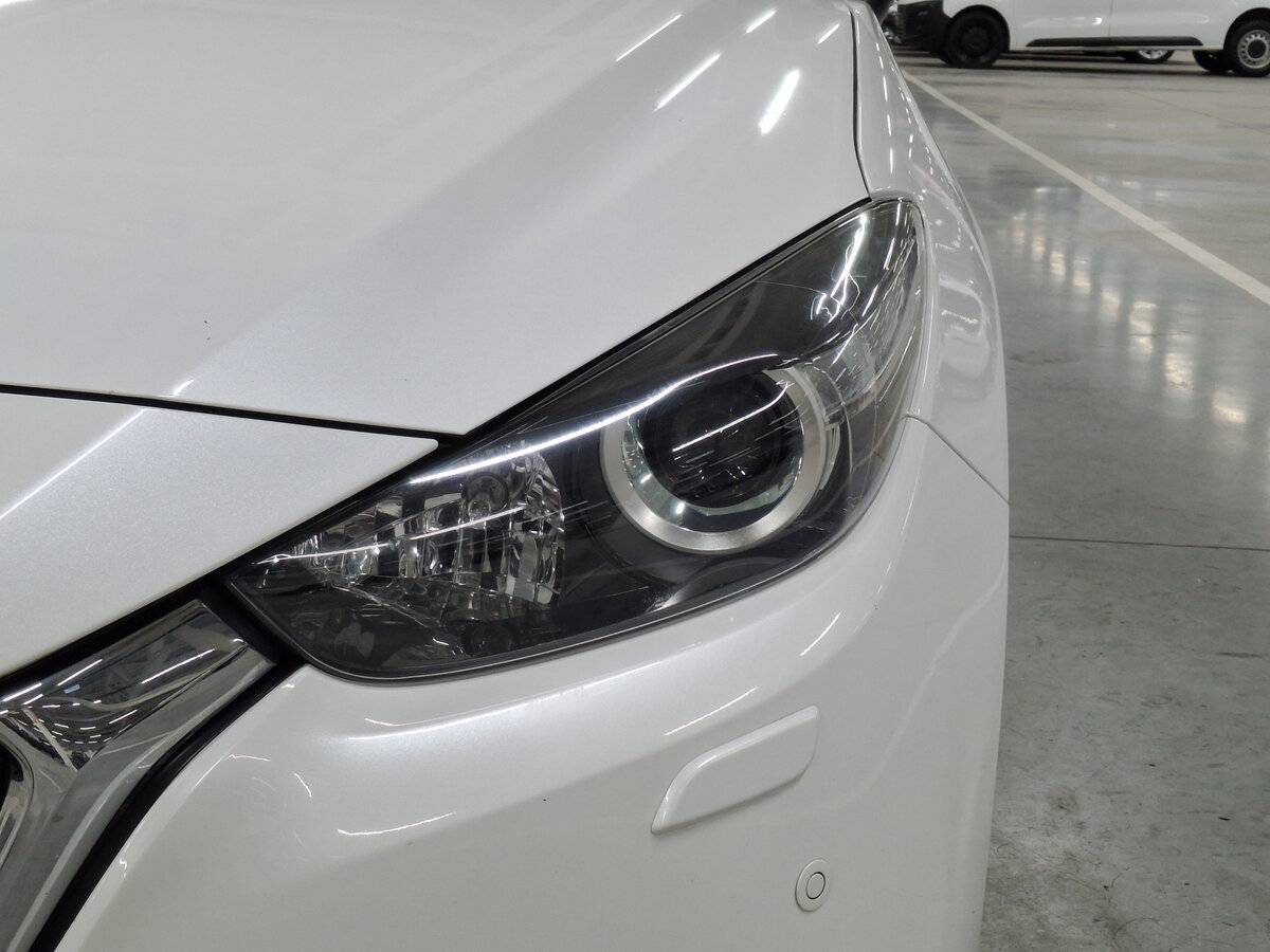 Б/У Мазда 3 2018 года. Фото: #16