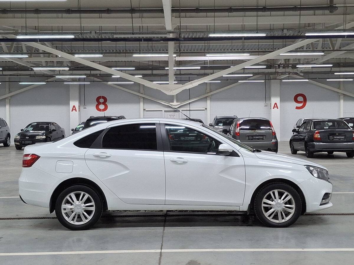 Б/У Лада (ВАЗ) Веста 2017 года. Фото: #3