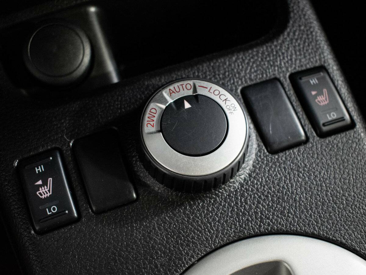 Б/У Ниссан Икс-Трейл 2013 года. Фото: #13