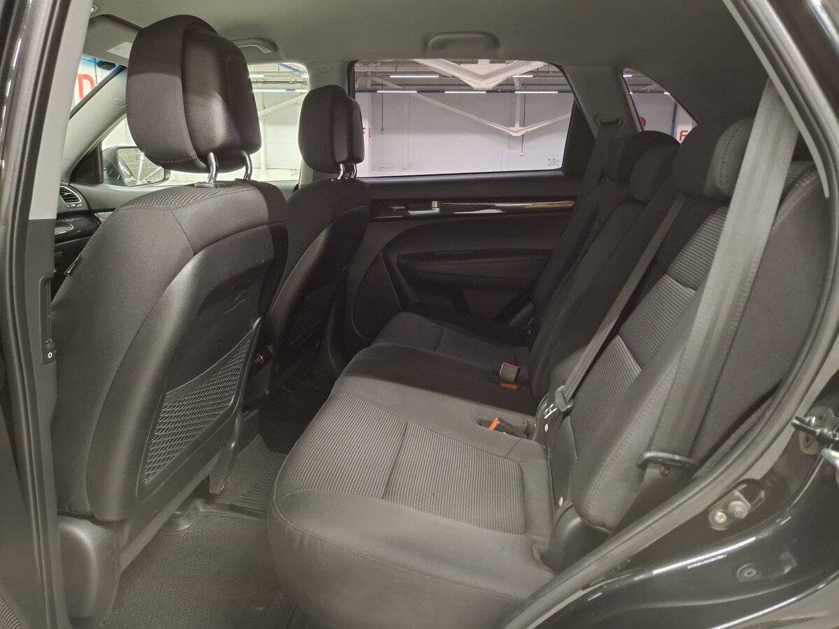 Б/У Киа Соренто 2017 года. Фото: #11