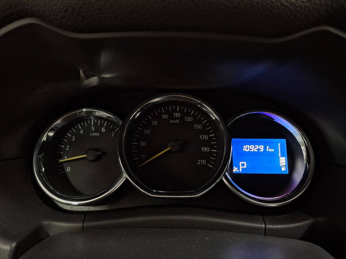 Б/У Рено Дастер 2018 года. Фото: #12