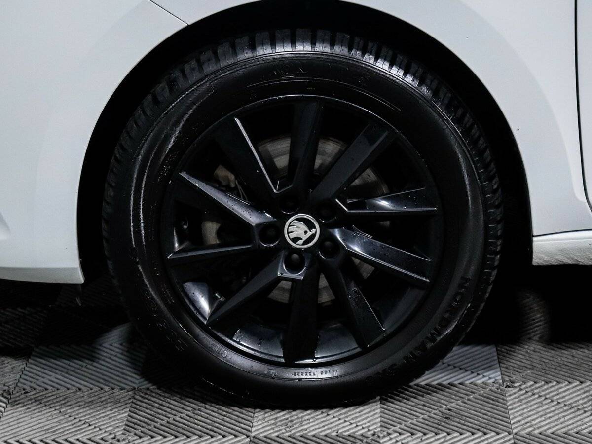 Б/У Шкода Рапид 2021 года. Фото: #11