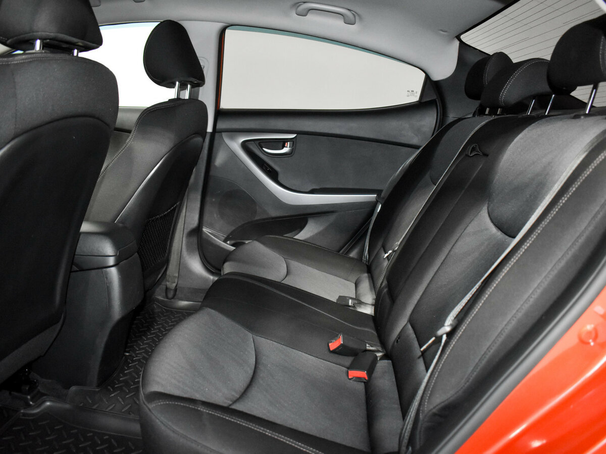 Б/У Хендай Елантра 2015 года. Фото: #10