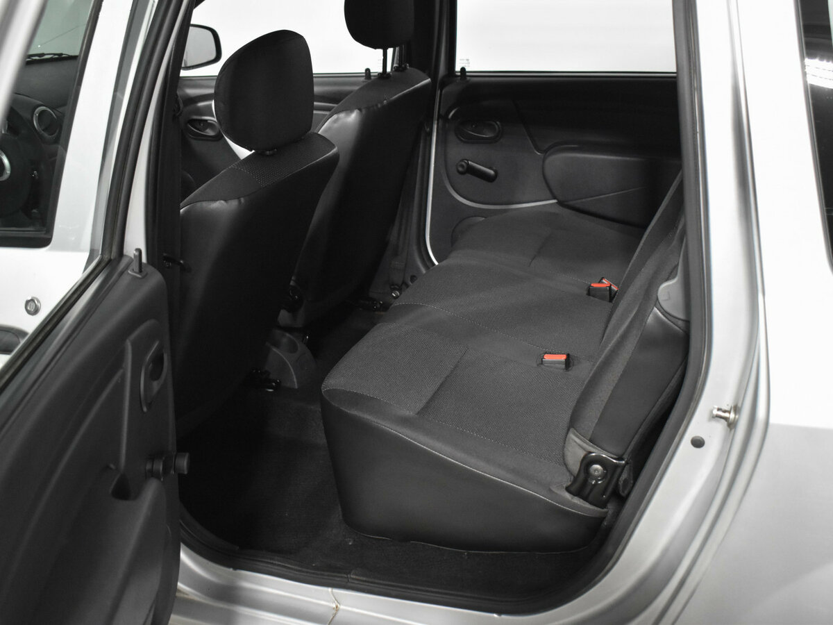 Б/У Лада (ВАЗ) Ларгус 2014 года. Фото: #9