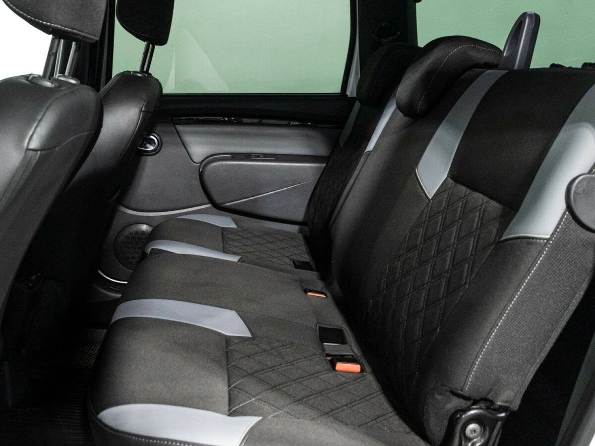 Б/У Лада (ВАЗ) Ларгус 2021 года. Фото: #9