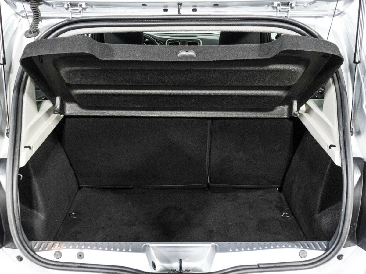 Б/У Рено Сандеро 2022 года. Фото: #17