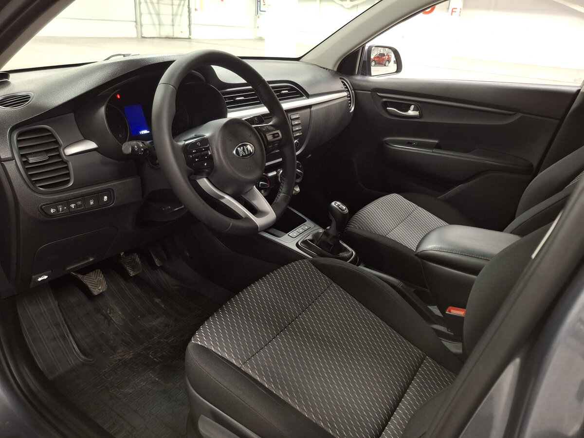 Б/У Киа Рио 2018 года. Фото: #14