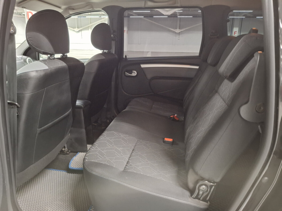 Б/У Лада (ВАЗ) Ларгус 2020 года. Фото: #10