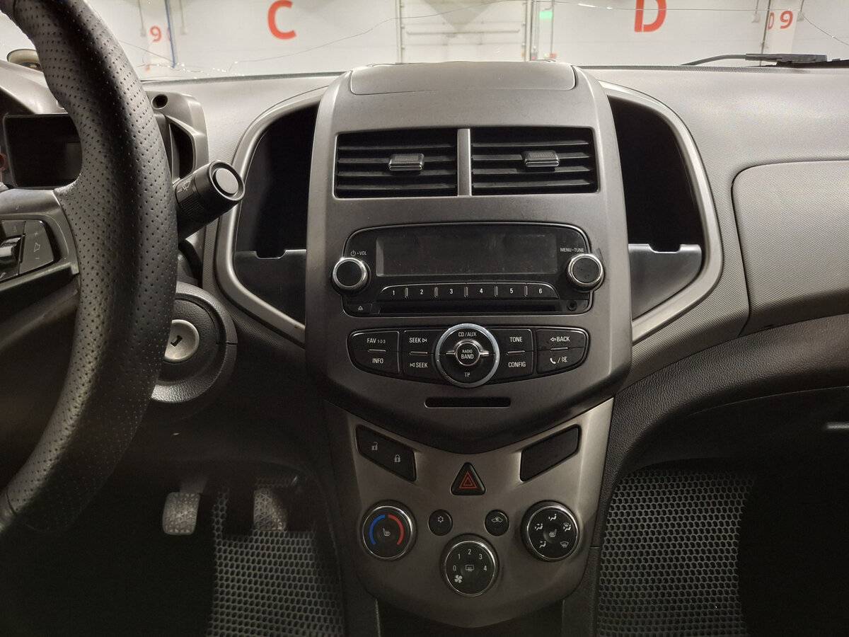 Б/У Шевроле Авео 2012 года. Фото: #14