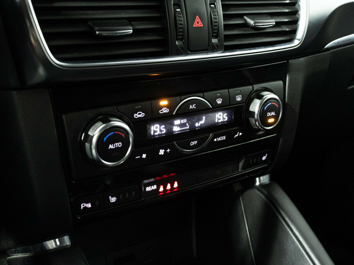 Б/У Мазда Ц-Икс-5 2016 года. Фото: #14