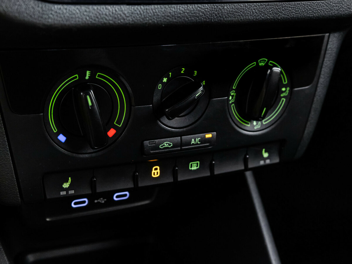 Б/У Шкода Рапид 2020 года. Фото: #11