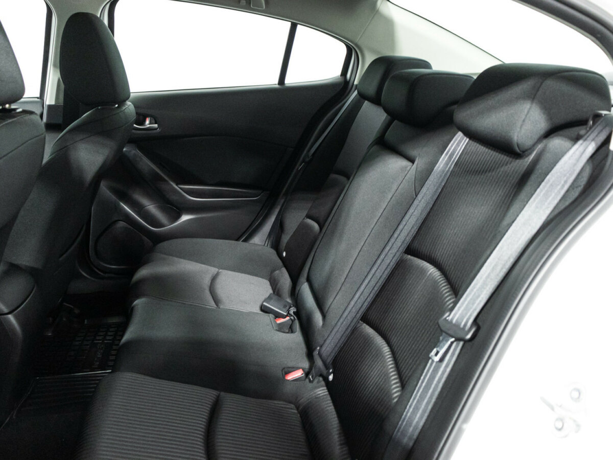 Б/У Мазда 3 2014 года. Фото: #9