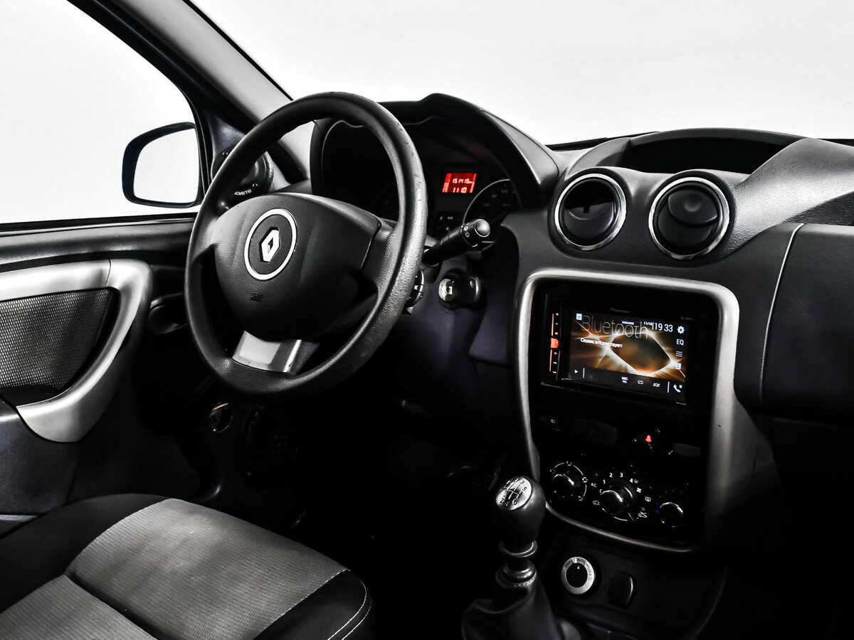 Б/У Рено Дастер 2015 года. Фото: #10