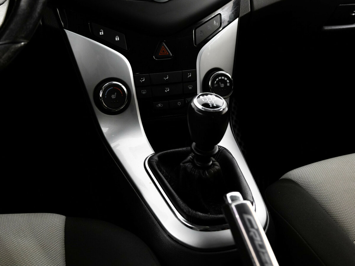 Б/У Шевроле Круз 2013 года. Фото: #9