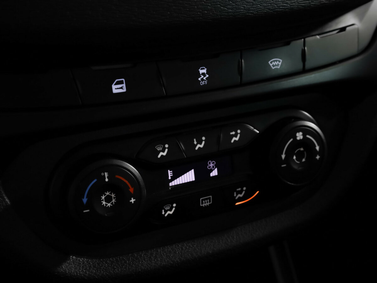 Б/У Лада (ВАЗ) Веста 2021 года. Фото: #12