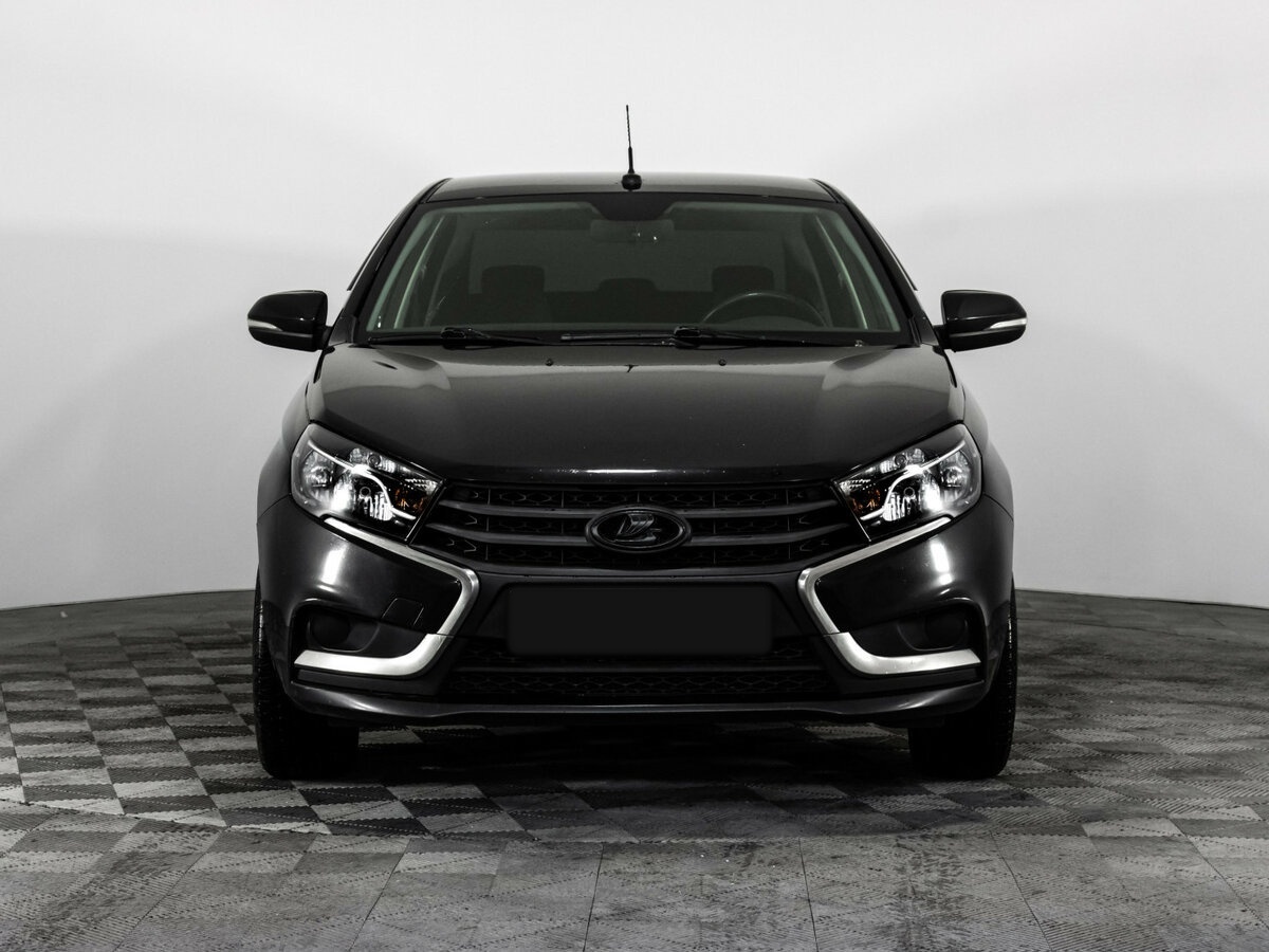 Б/У Лада (ВАЗ) Веста 2017 года. Фото: #1