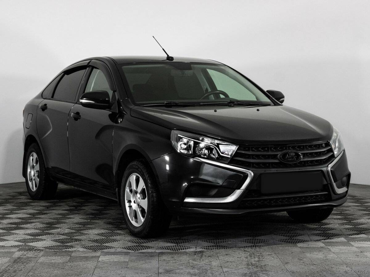 Б/У Лада (ВАЗ) Веста 2017 года. Фото: #2