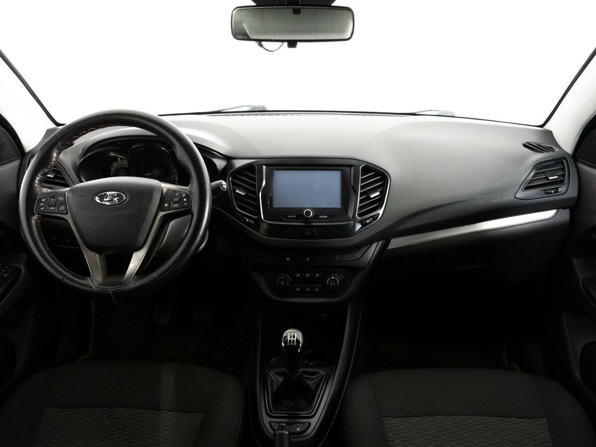 Б/У Лада (ВАЗ) Веста 2017 года. Фото: #7