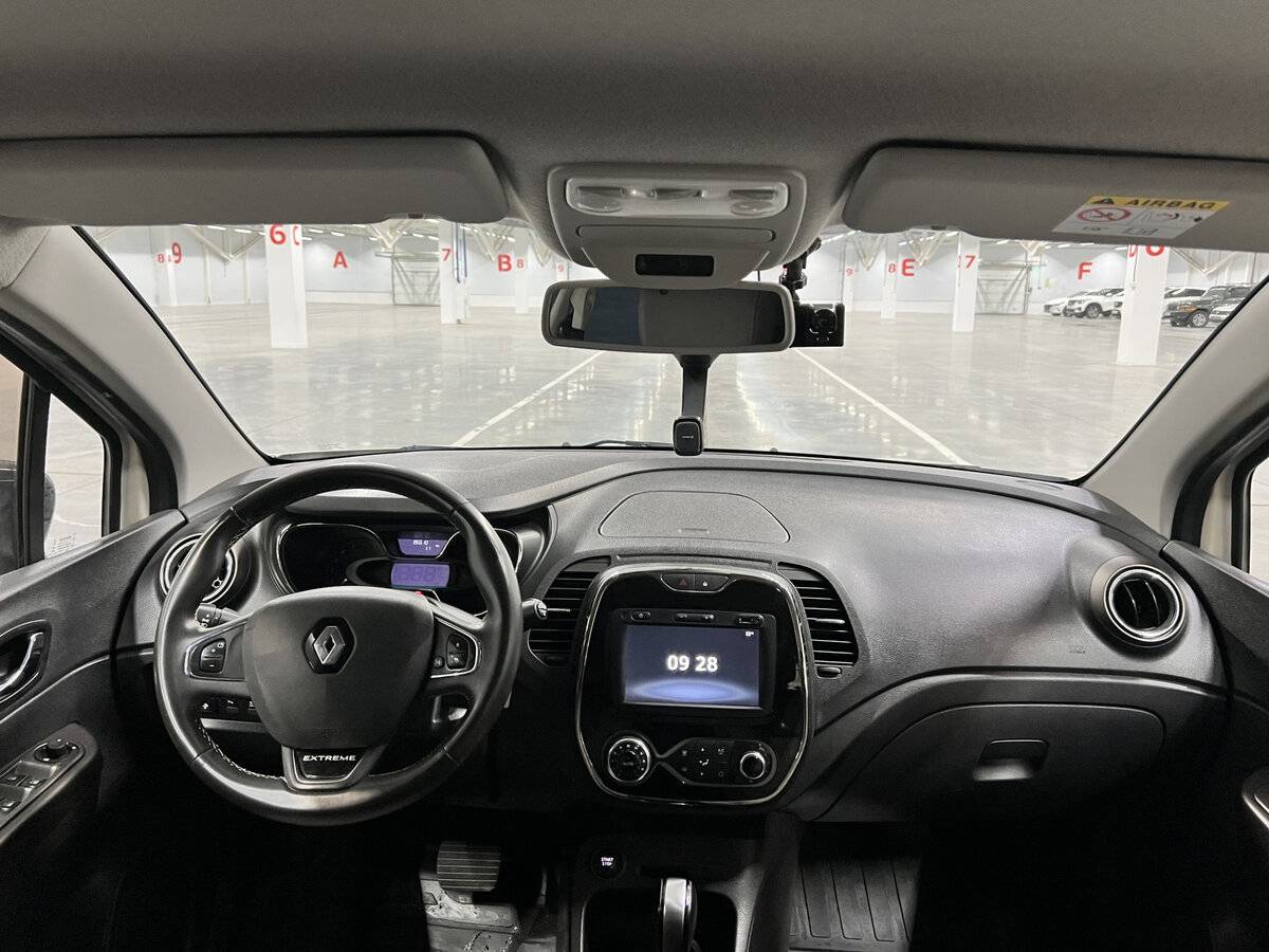 Б/У Рено Каптюр 2019 года. Фото: #13