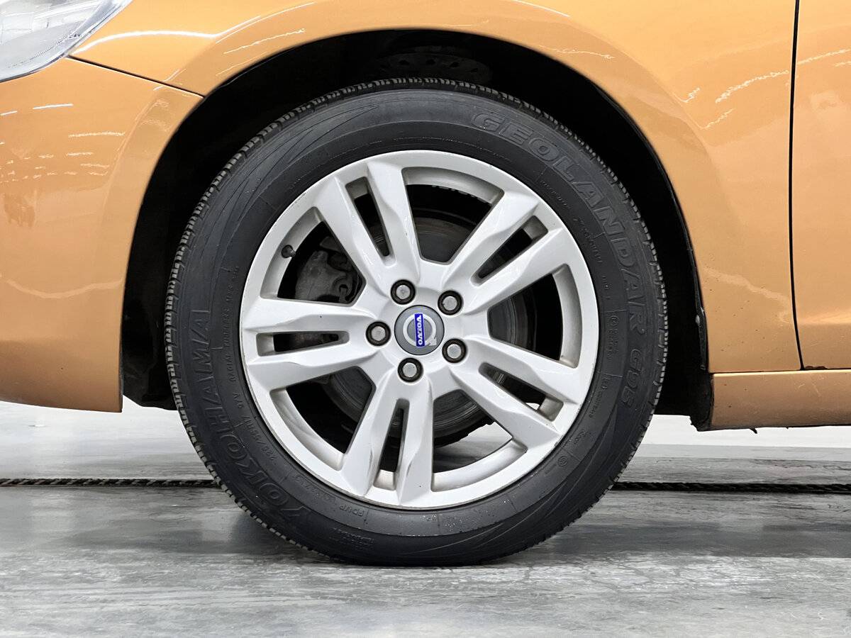 Б/У Вольво С60 2012 года. Фото: #17