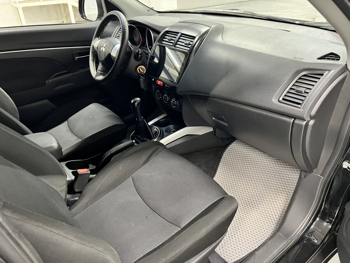 Б/У Митсубиши АС-Икс 2012 года. Фото: #8