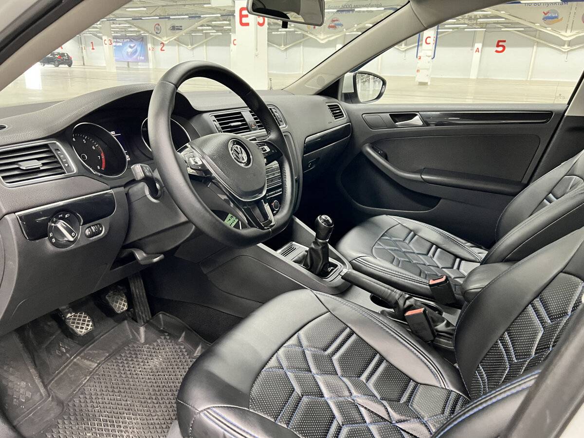 Б/У Фольксваген Джетта 2016 года. Фото: #14