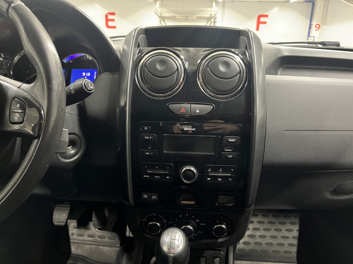 Б/У Рено Дастер 2017 года. Фото: #14