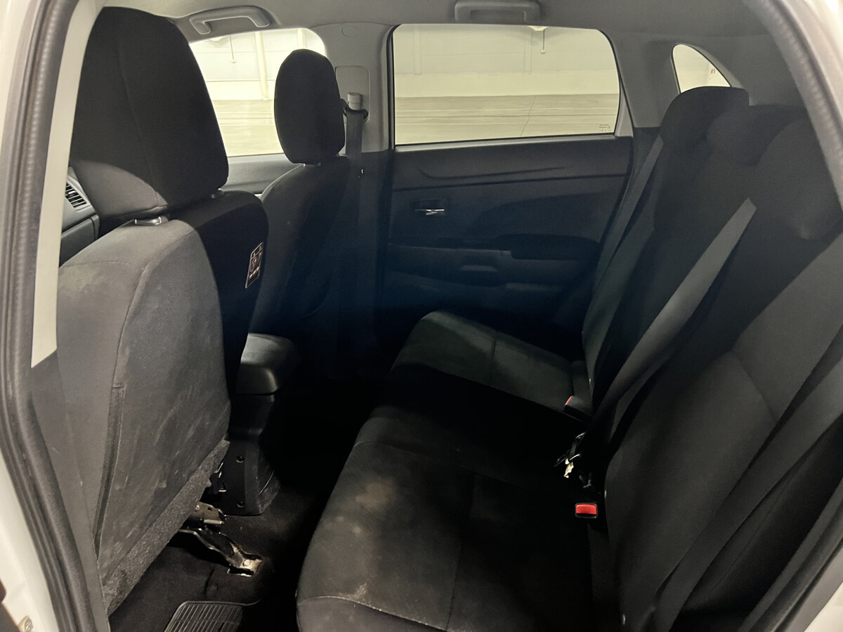 Б/У Митсубиши АС-Икс 2012 года. Фото: #11