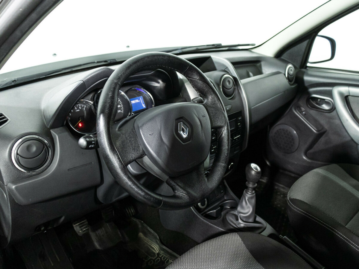 Б/У Рено Дастер 2017 года. Фото: #10