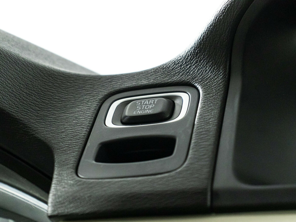 Б/У Вольво С80 2014 года. Фото: #15