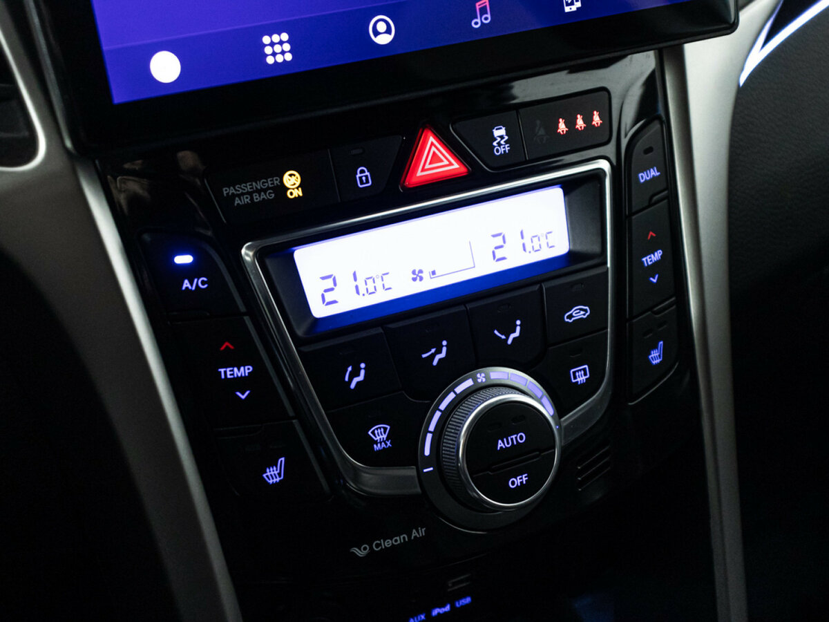 Б/У Хендай ай30 2015 года. Фото: #15