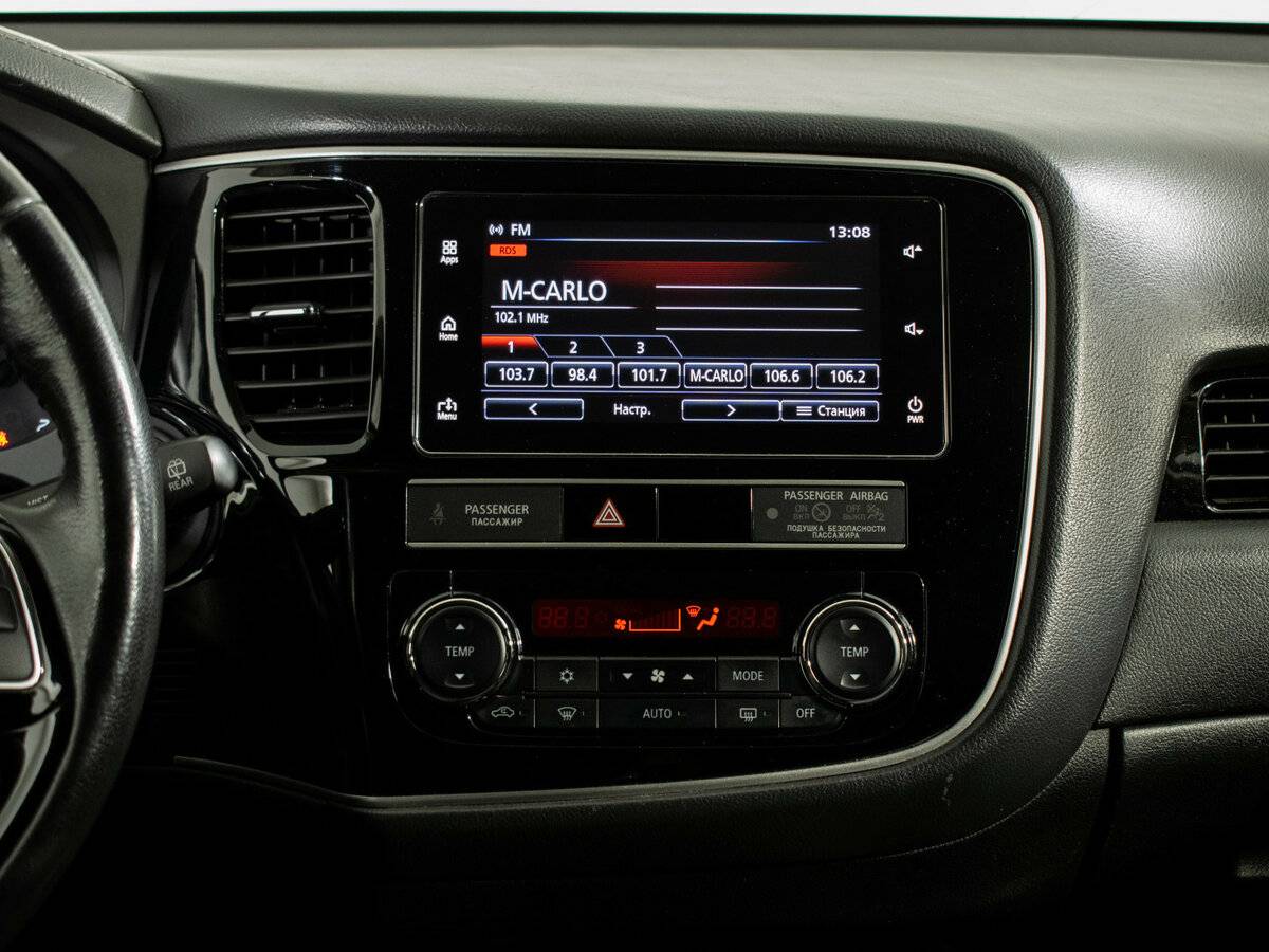 Б/У Митсубиши Оутлэндер 2018 года. Фото: #12