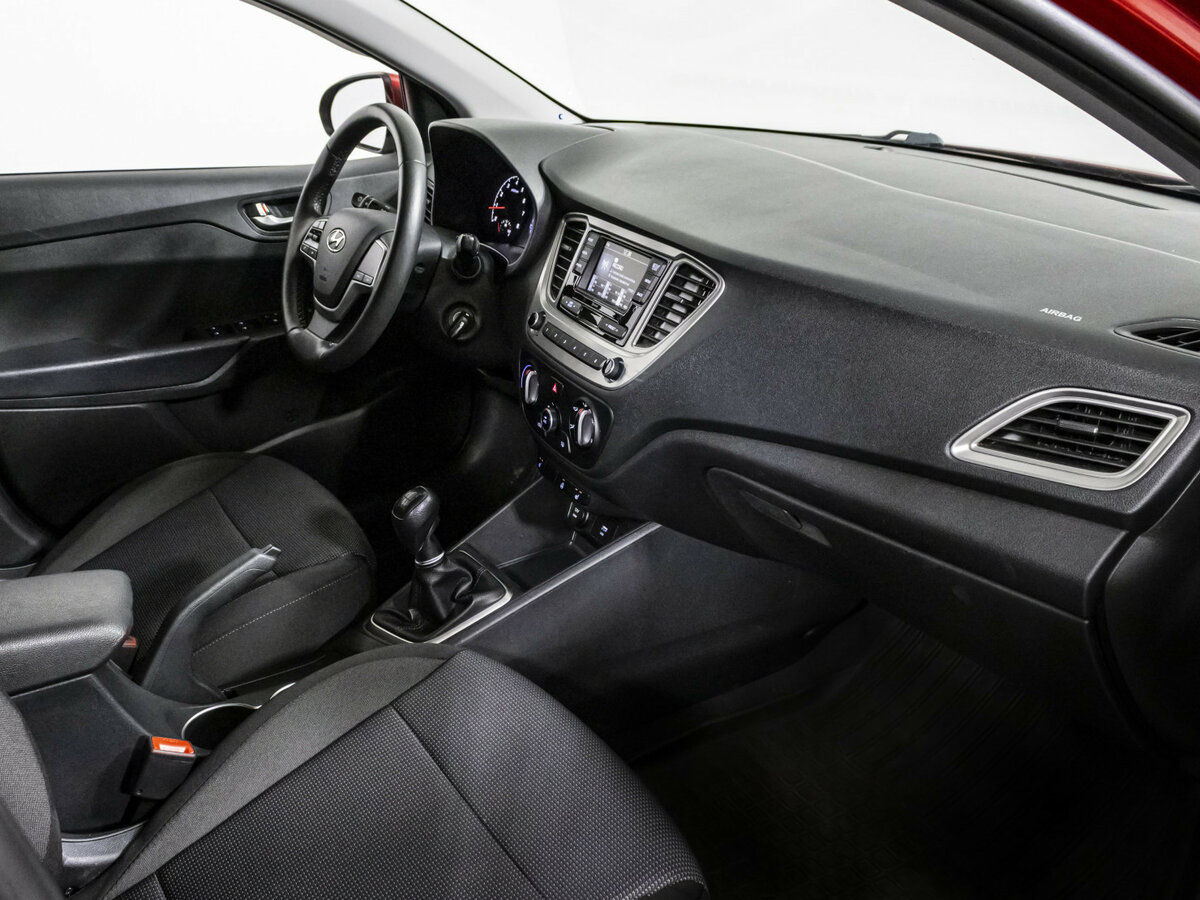 Б/У Хендай Солярис 2021 года. Фото: #8