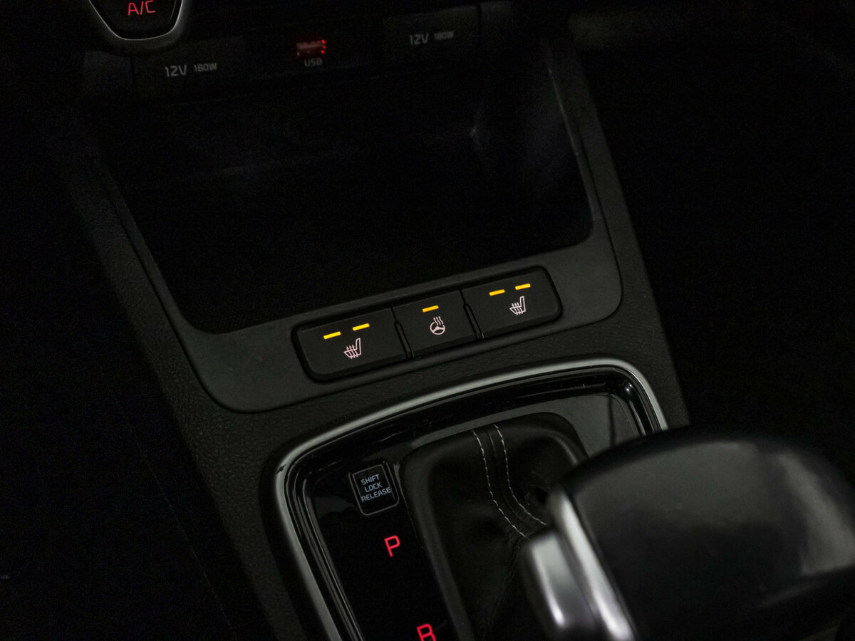 Б/У Киа Рио 2021 года. Фото: #12