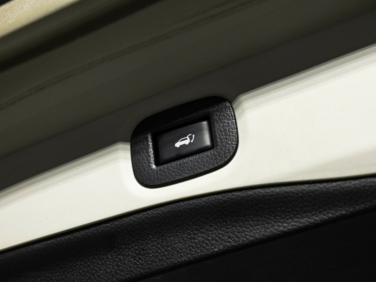 Б/У Ниссан Икс-Трейл 2017 года. Фото: #17