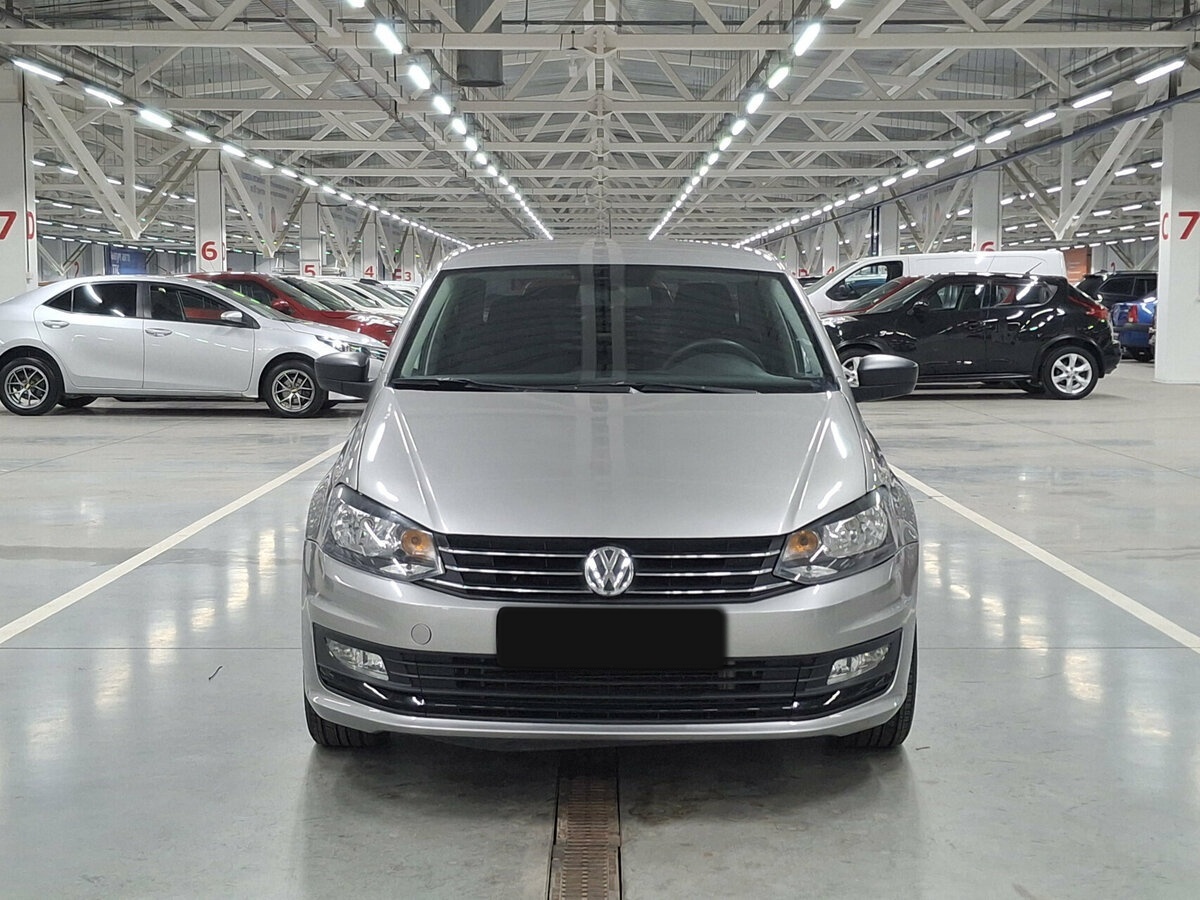 Б/У Фольксваген Поло 2018 года. Фото: #1