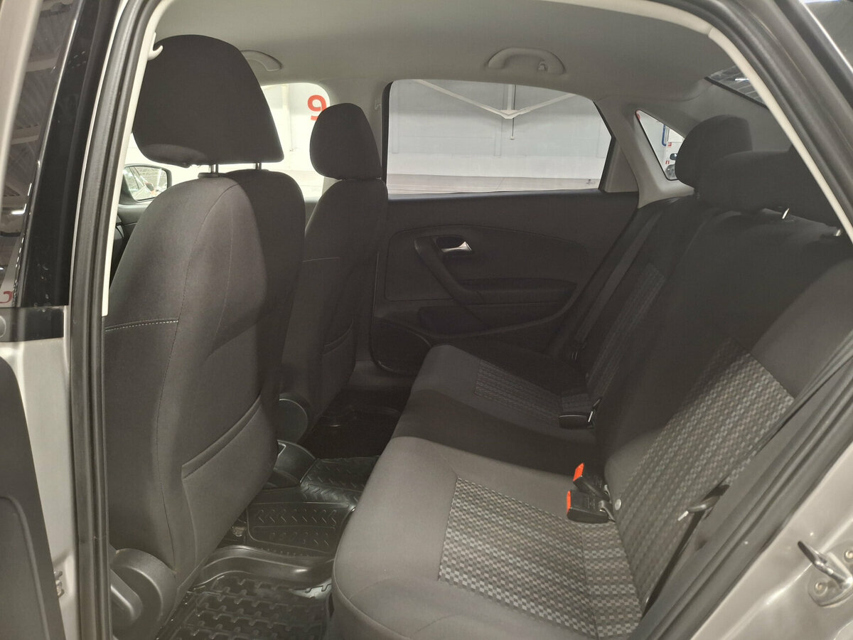 Б/У Фольксваген Поло 2018 года. Фото: #11