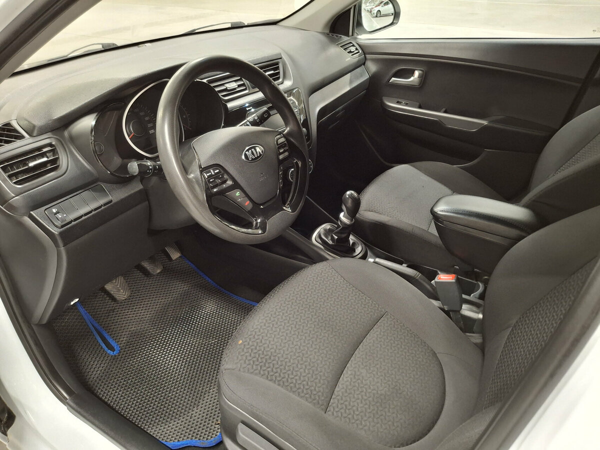 Б/У Киа Рио 2017 года. Фото: #15