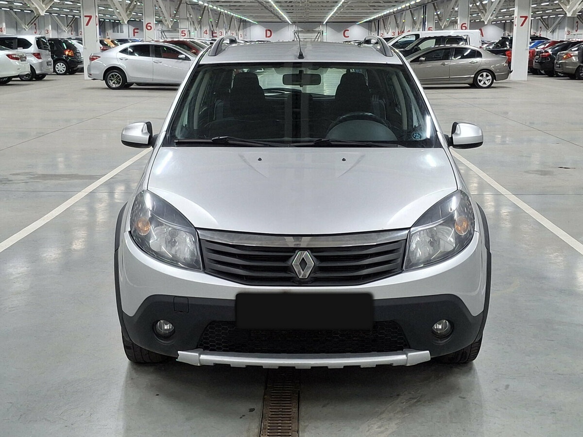 Б/У Рено Сандеро 2013 года. Фото: #1