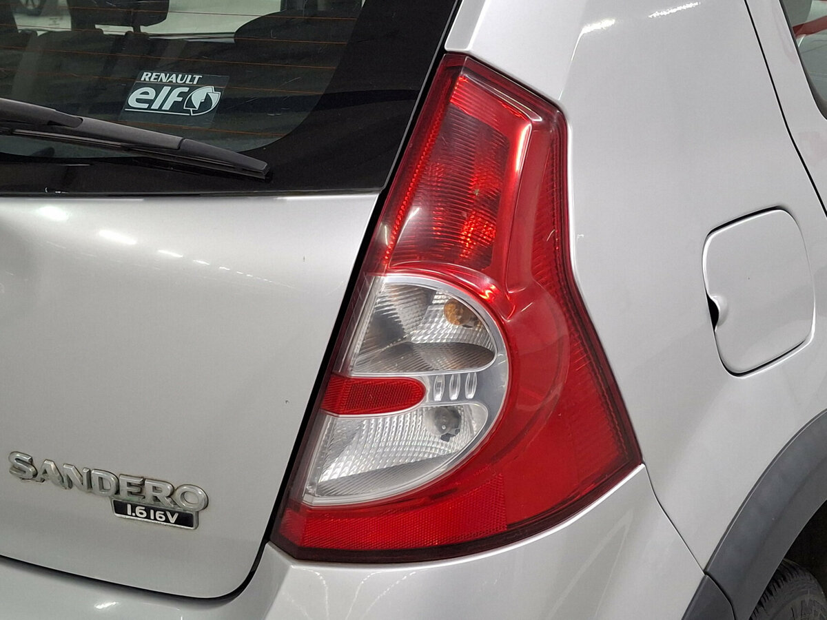 Б/У Рено Сандеро 2013 года. Фото: #8